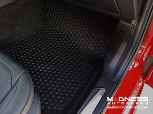 Alfa Romeo Stelvio Floor Mat Set - All Weather Rubber Front/ Rear 4 Piece Set - Black 